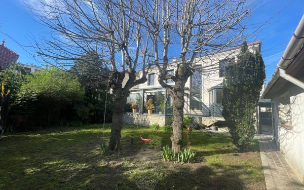 Maison à vendre    5 pièces •  La Varenne - Saint-Maur-des-Fossés