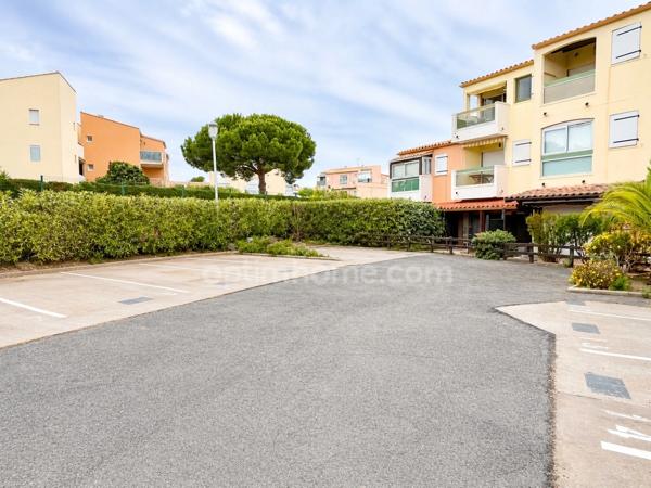 Appartement 29m2 rénové – Dernier étage avec balcon et parking privatif CAP D'AGDE (34)