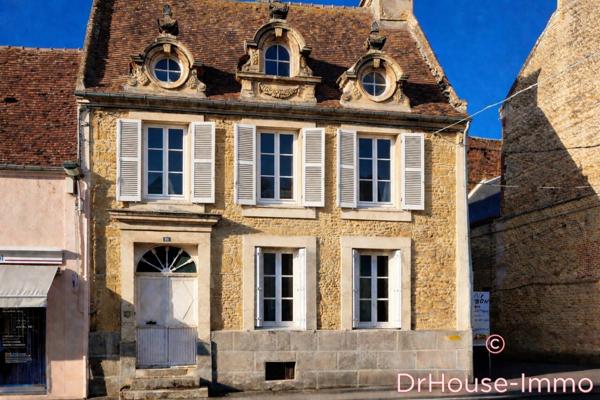 Maison à vendre 10 pièces de 208 m²