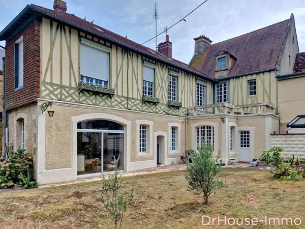 Maison à vendre 10 pièces de 208 m²
