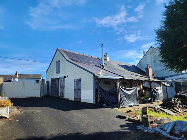 Longère 211 m2/8 pièces/ 44670 La Chapelle-Glain