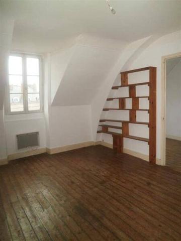 Appartement 2 pièces                                        - 44000 Nantes Réf : 12259