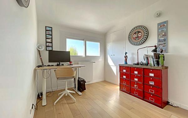 Maison à vendre    9 pièces • 216 m2 Gif-sur-Yvette
