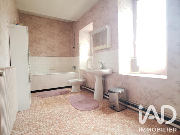 Maison à vendre 5 pièces 203 m² Saint-Calais
