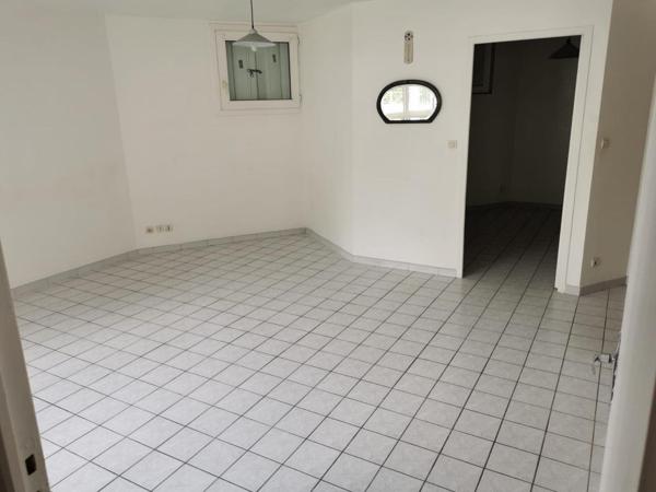 Appartement à Saint-Étienne, 42100 - 2 pièces 53m²