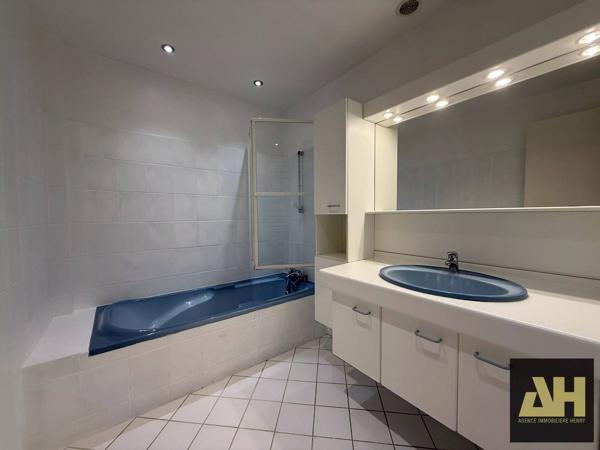BREST CENTRE-VILLE - APPARTEMENT T5 DE 100 M² - 3EME ETAGE - PETITE COPROPRIETE