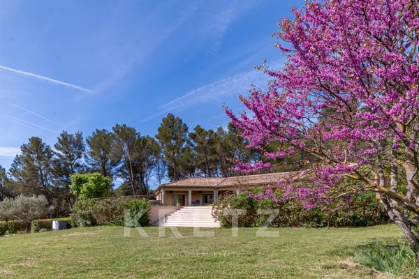 Aix-en-Provence. Propriété d'exception avec vue panoramique Sainte-Victoire, 430 m2, 4 hectares, oli