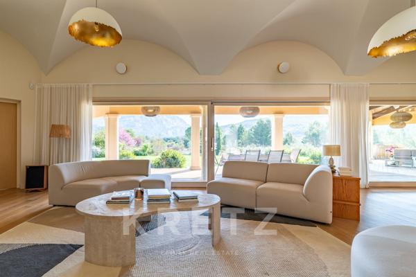 Aix-en-Provence. Propriété d'exception avec vue panoramique Sainte-Victoire, 430 m2, 4 hectares, oli
