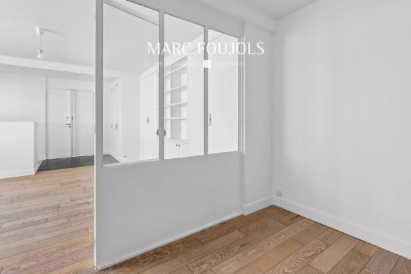 Paris VIII Avenue Montaigne appartement 40 m²