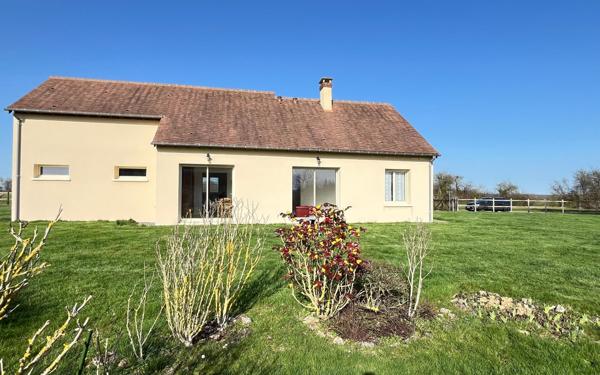 Maison à vendre    4 pièces •  Semallé