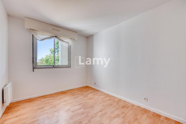 Parking + appartement
