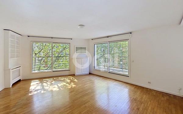 Appartement à vendre    4 pièces • 95,61 m2 Paris 15