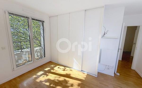 Appartement à vendre    4 pièces • 95,61 m2 Paris 15