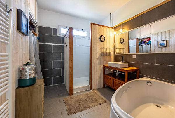 Maison de standing - Idéalement située à Vaux-sur-Mer, au calme, proche des commerces et des plages