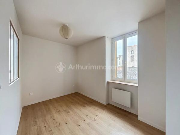 Location                                                      Appartement
                        
                     2 pièces                      36 m2                     à Beaumont