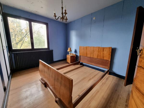 Maison avec dépendances au coeur de village de Sermoyer 121 m2