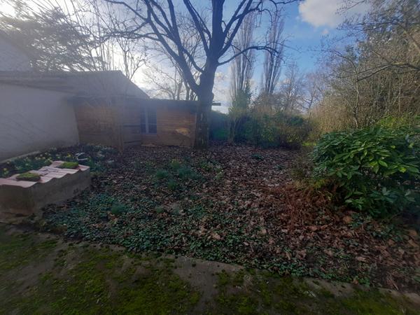 Maison avec dépendances au coeur de village de Sermoyer 121 m2