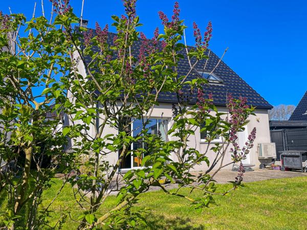 Calais Dpt(62) à vendre Pavillon individuel de 2014 ( 103m2 ), 3chambres , dressing , lingerie , terrasse , jardin , chalet