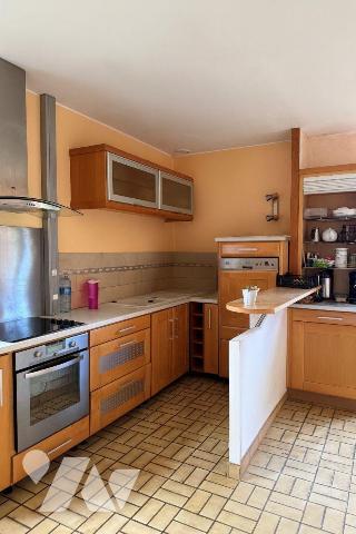 Maison à Vendre à Messon (10190) en Aube (10) 

Située à Messon, cette maison de 162 m² habit...