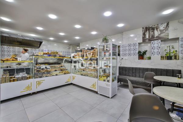 Local commercial Boulangerie Paris 6 pièce(s) 147.48 m2