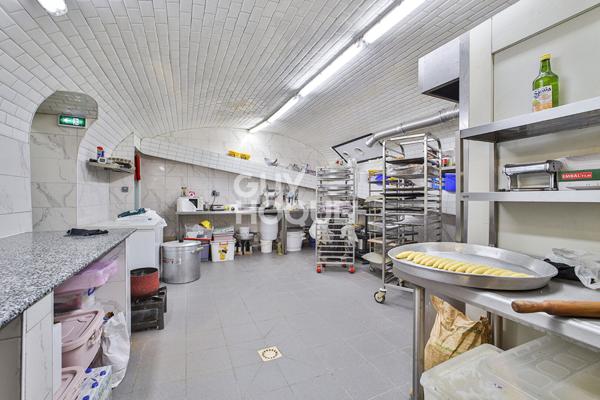 Local commercial Boulangerie Paris 6 pièce(s) 147.48 m2