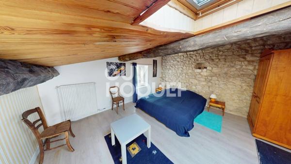 À VENDRE ? Propriété de charme avec vue dominante à GRANE (26400)