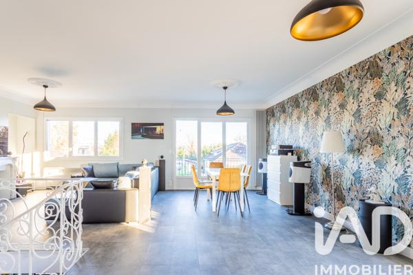 Maison à vendre 8 pièces 208 m² Mérignac