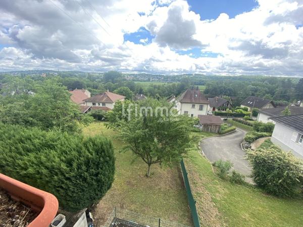 Maison individuelle avec un terrain de 11 ares constructible