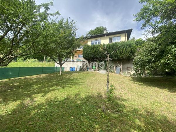 Maison individuelle avec un terrain de 11 ares constructible