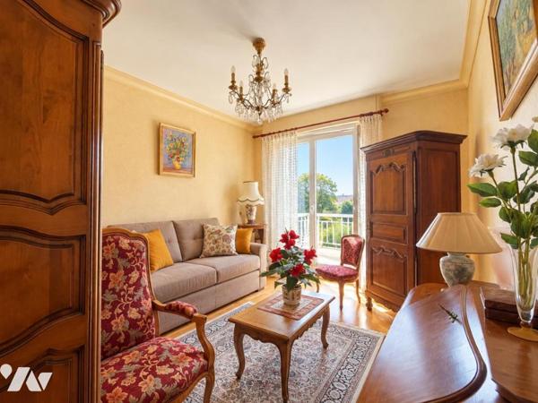 SAINT-MALO - Saint-Servan - Appartement T4 de 104,5 m² - 3 chambres - Balcon - Ascenseur - 2 pking
