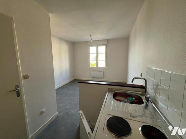 Immeuble à vendre centre bourg des Rosiers sur Loire