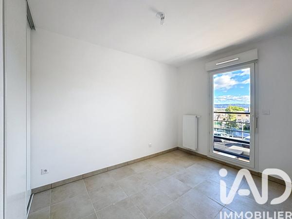 Location appartement 3 pièces 59 m² Manosque