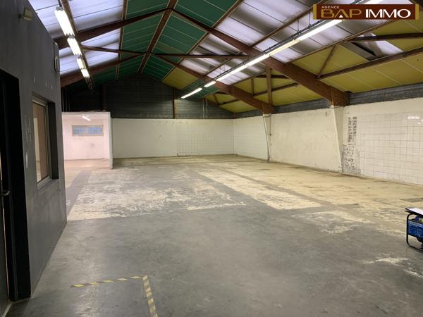 Entrepôt à vendre, 300 m² - Lisieux 14100