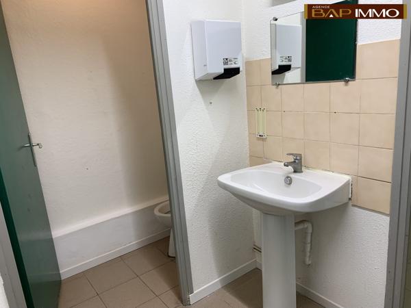 Entrepôt à vendre, 300 m² - Lisieux 14100
