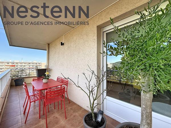 Appartement Terrasse - Bourg de Caluire - Calme - Garage - Verdure - Rénovation haut de gamme