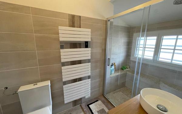 Maison à vendre    6 pièces • 425 m2 Saint-Sever