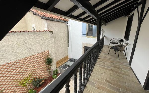 Maison à vendre    6 pièces • 425 m2 Saint-Sever