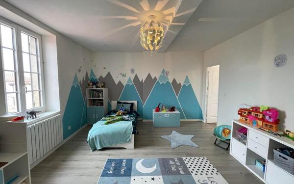 Maison à vendre    6 pièces • 425 m2 Saint-Sever