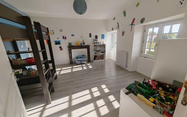 Maison à vendre    6 pièces • 425 m2 Saint-Sever