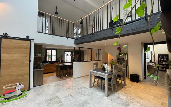 Maison à vendre    6 pièces • 425 m2 Saint-Sever