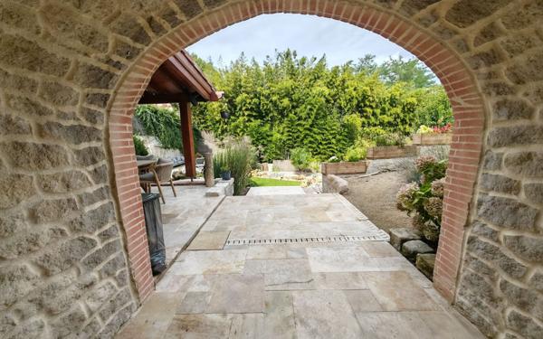 Maison à vendre    6 pièces • 425 m2 Saint-Sever