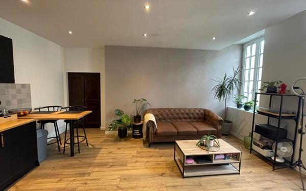 Maison à vendre    6 pièces • 425 m2 Saint-Sever