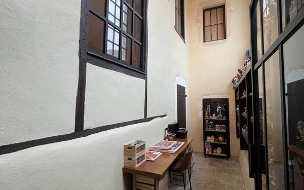 Maison à vendre    6 pièces • 425 m2 Saint-Sever