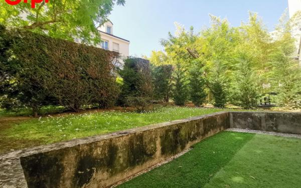 Appartement à louer    1 pièce • 29,77 m2 Antony