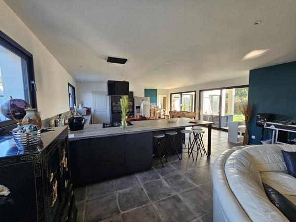 Maison à vendre |  Montpon-Ménestérol |  7 pièces | 152 m²