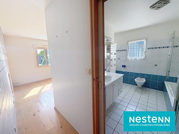 VENTE-MAISON DE PLAIN-PIED AVEC PISCINE 3 chambres -Proche Villa Carmélie