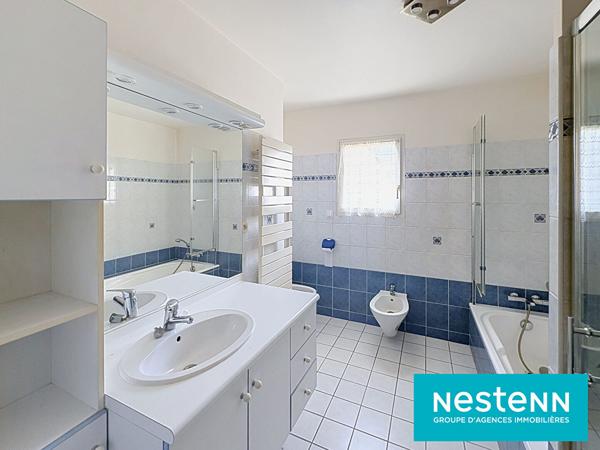 VENTE-MAISON DE PLAIN-PIED AVEC PISCINE 3 chambres -Proche Villa Carmélie