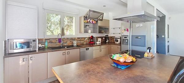Jolie villa de type 4 de 90 m² avec garage sur 257m² de terrain