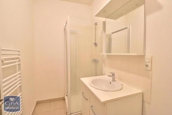 Appartement à louer 2 pièces 49.53m² Saint-Étienne (42000)