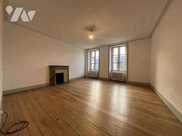 Maison d’habitation mitoyenne des 2 côtés